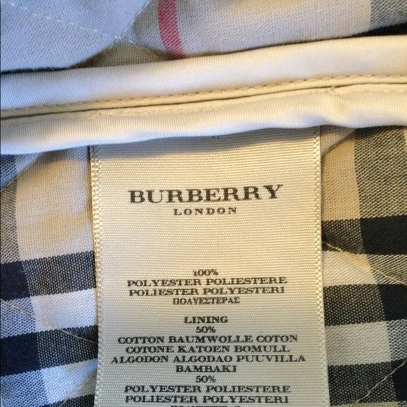 Gorgeous authentic Burberry Jacket! - Picture 6 of 9